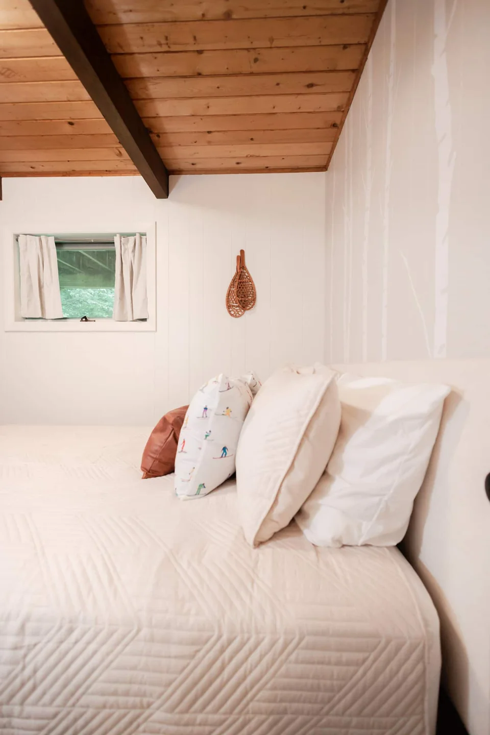 Second queen bedroom